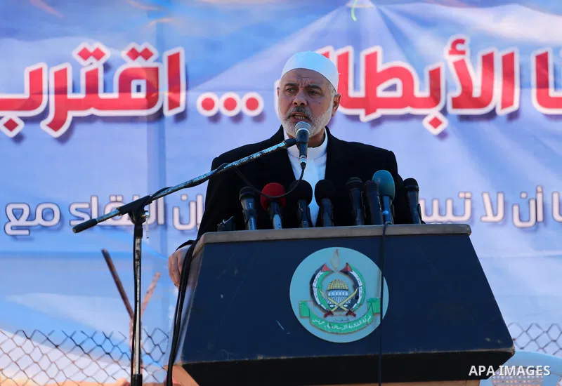 Senior Hamas leader Ismail Haniyeh, gives a speech during the Friday prayers in front of Red cross office in Gaza city on April 15, 2016. Photo by Mohammed Asad