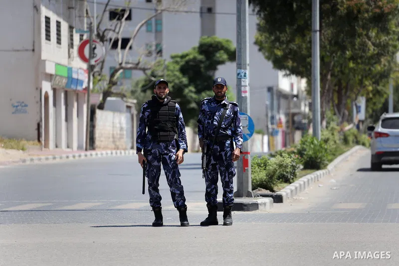 Members of Palestinian police officers loyal to Islamist movement Hamas patrol at streets in Gaza city on April 15, 2016. Photo by Mohammed Asad