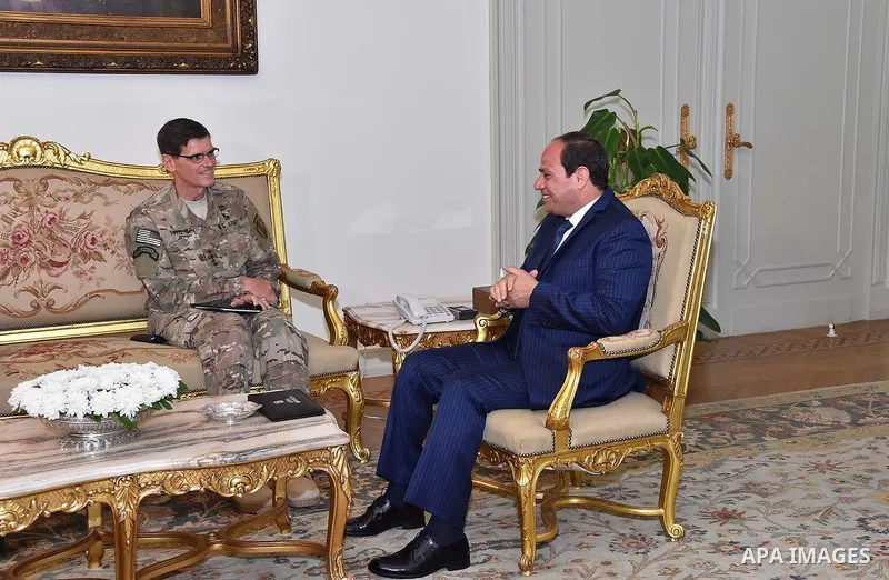 Egyptian President Abdel Fattah al-Sisi, meets with US Central Command, in Cairo, Egypt, on April 16, 2016. Photo by Egyptian President Office