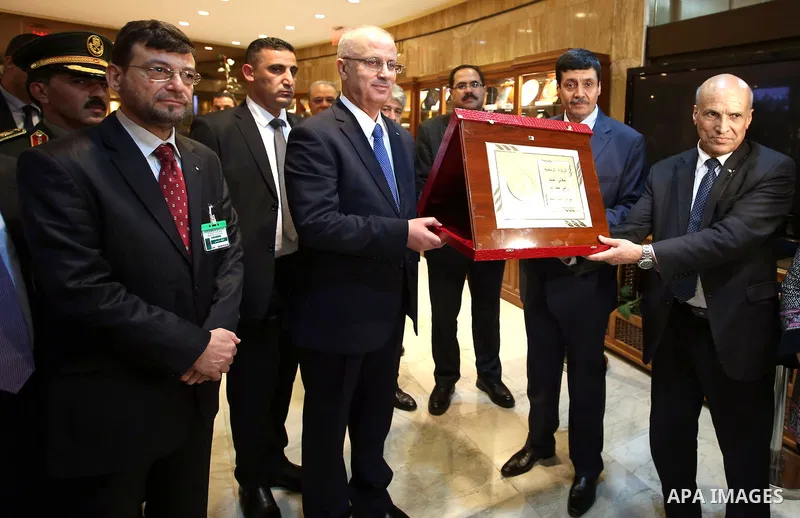 Palestinian Prime Minister Rami Hamdallah, during his visit to Algeria 17 April 2016. Photo by Prime Minister Office