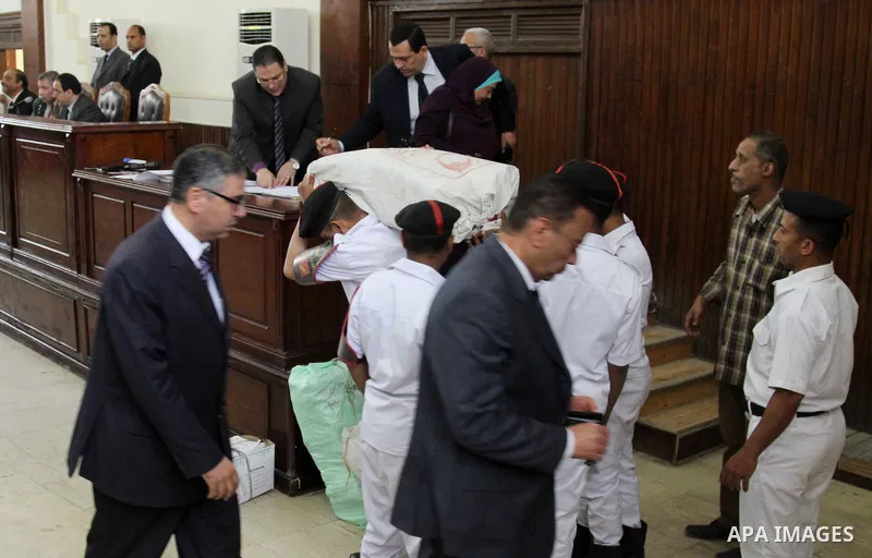 Egyptian judges attend the trial of Egyptian former interior minister Habib al-Adly on the charges of corruption, in Cairo, Egypt on April 19, 2016. Habib al-Adly served as interior minister of Egypt from 1997 to 2011, h...