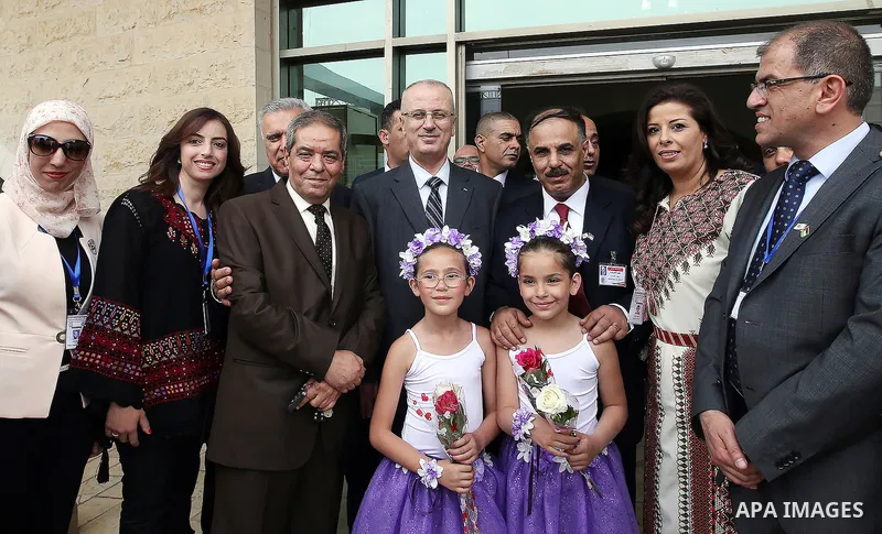 Palestinian Prime Minister Rami Hamdallah attends the opening of the eighth Palestinian pharmaceutical conference in the West Bank city of Ramallah on May 03, 2016. Photo by Prime Minister Office