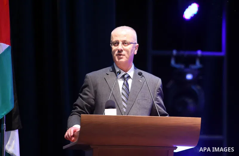 Palestinian Prime Minister Rami Hamdallah speaks during the opening of the eighth Palestinian pharmaceutical conference in the West Bank city of Ramallah on May 03, 2016. Photo by Prime Minister Office