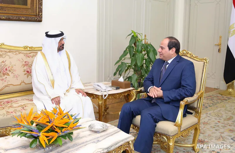 Egyptian President Abdel Fattah al-Sisi meets with ambassador of the United Arab Emirates in Cairo, Mohammed bin Nakhira el-zaheri in Cairo, Egypt, on May 3, 2016. Photo by Egyptian President Office