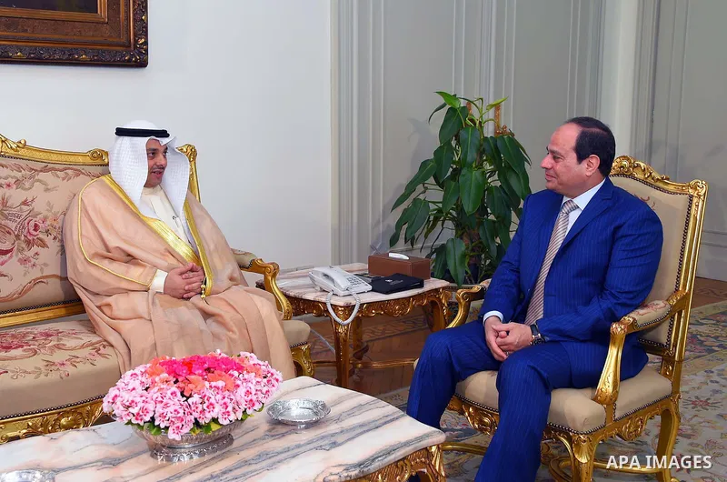 Egyptian President Abdel Fattah al-Sisi meets with Kuwaiti Minister of Justice and of Awqaf and Islamic affairs Yaqoub al-Sanea, in Cairo, Egypt, on May 11, 2016. Photo by Egyptian President Office