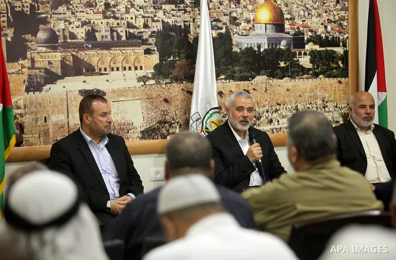 Senior Hamas leader Ismail Haniyeh, speaks during a meeting with Gaza Strip's notables in Gaza city, on May 17, 2016. Photo by Ashraf Amra