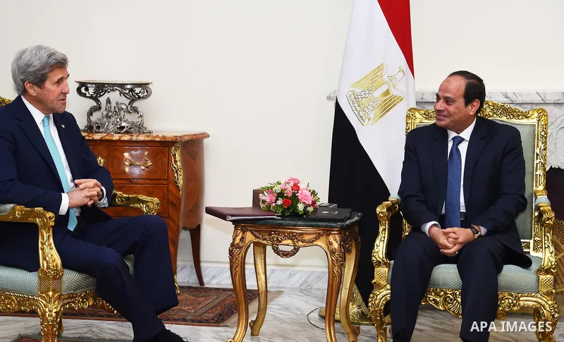U.S. Secretary of State John Kerry meets with Egyptian President Abdel-Fattah al-Sisi in Cairo, Egypt on May 18, 2016. Photo by Egyptian President Office