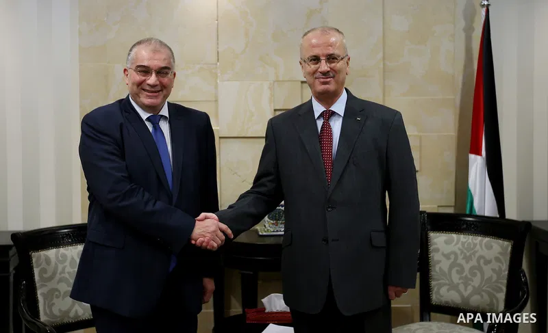Palestinian Minister Rami Hamdallah, meets with Deputy Foreign Minister, in the West Bank city of Ramallah, on May 19, 2016. Photo by Prime Minister Office