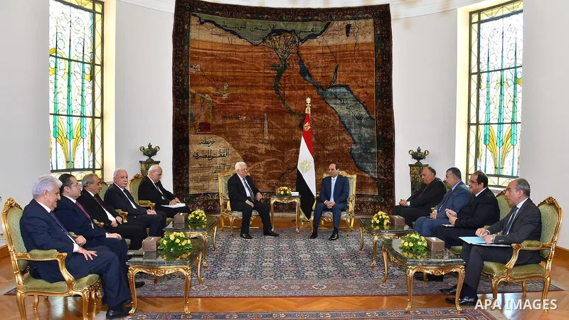 Egyptian President Abdel-Fattah El-Sisi meets Palestinian President, Mahmoud Abbas, in Cairo, Egypt on May 28, 2016. Photo by Egyptian President Office