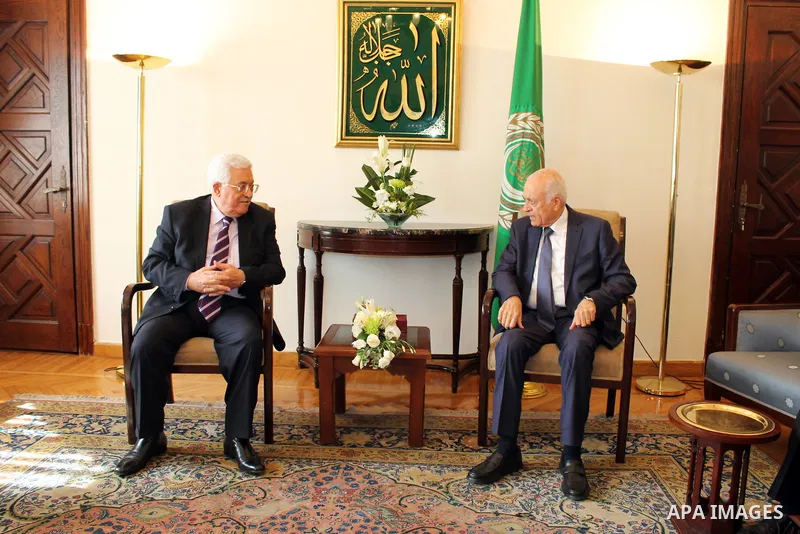 Palestinian President Mahmoud Abbas meets with the Secretary General of the Arab League Nabil al-Arabi in Cairo, in May 28,2016. Photo by Egyptian President Office