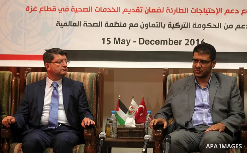 Turkish Consul, Mustafa Sarnic with Gerald Rockenschaub, Head of the WHO office in the occupied Palestinian territories visit al-Shifa hospital in Gaza City, on May 30, 2016. Photo by Ashraf Amra