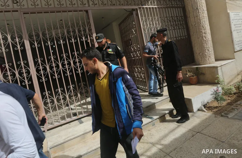 Palestinian prisoners leave the prison run by the security forces in Gaza Strip, in Gaza City on June 5, 2016. Security officials in Gaza Strip said on Sunday they released 156 prisoners occasion of the Muslim holy month...