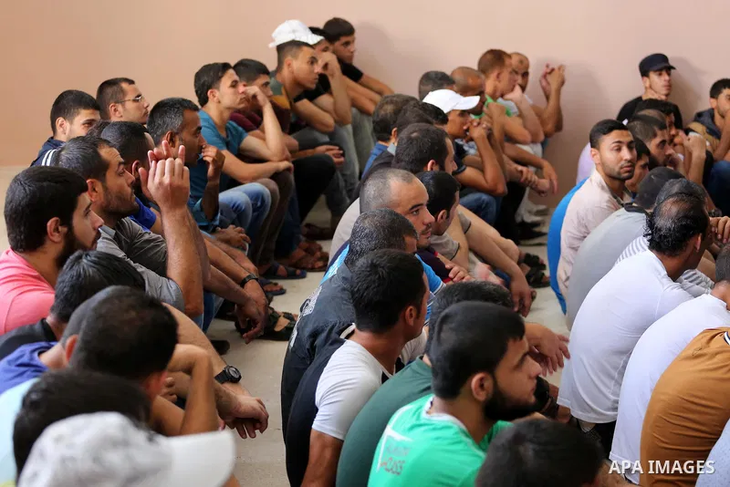 Palestinian prisoners leave the prison run by the security forces in Gaza Strip, in Gaza City on June 5, 2016. Security officials in Gaza Strip said on Sunday they released 156 prisoners occasion of the Muslim holy month...