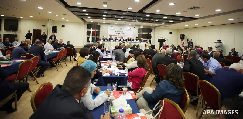 Palestinian Prime Minister, Rami Hamdallah, attends a meeting, in the West Bank city of Ramallah, on June 04, 2016. Photo by Prime Minister Office