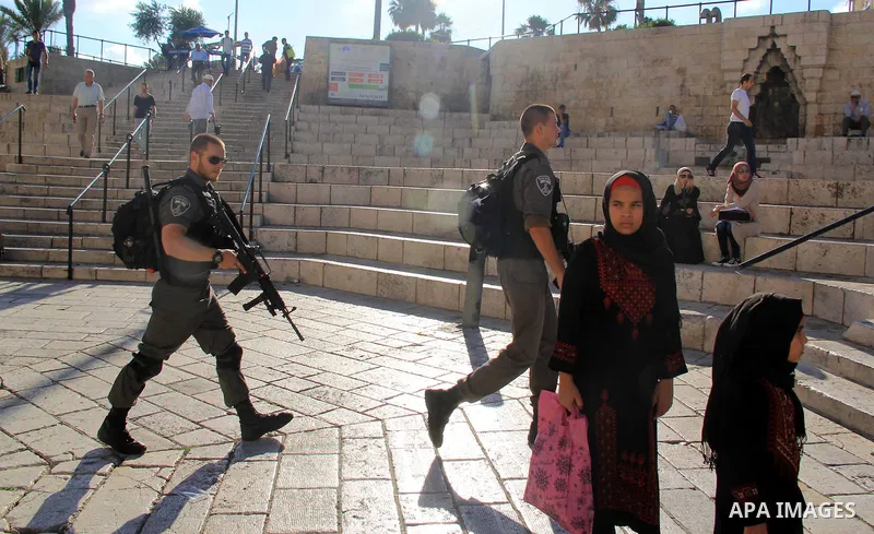 Israeli policemen stand guard at the Al-Aqsa Mosque, in Jerusalem, on June 9, 2016. Photo by Mahfouz Abu Turk
