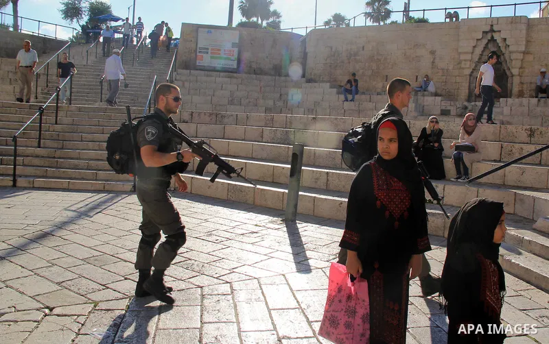 Israeli policemen stand guard at the Al-Aqsa Mosque, in Jerusalem, on June 9, 2016. Photo by Mahfouz Abu Turk