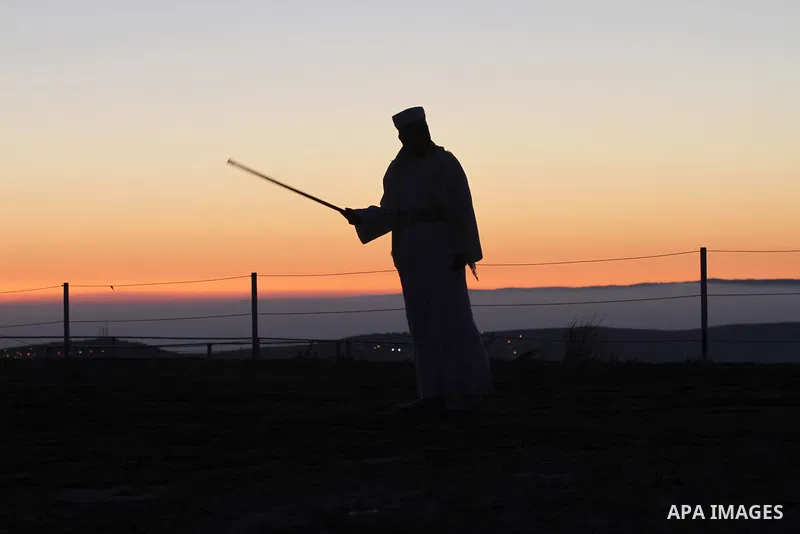 Members of the Samaritan sect take part in a traditional pilgrimage marking the holiday of Shavuot, atop Mount Gerizim near the West Bank city of Nablus early June 12, 2016. Photo by Nedal Eshtayah