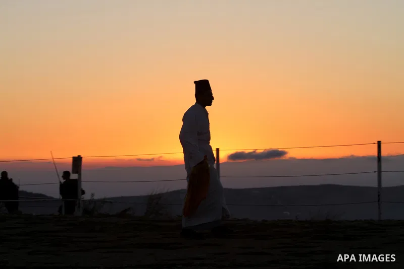 Members of the Samaritan sect take part in a traditional pilgrimage marking the holiday of Shavuot, atop Mount Gerizim near the West Bank city of Nablus early June 12, 2016. Photo by Nedal Eshtayah