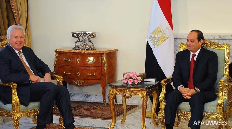 Egyptian President Abdel Fattah al-Sisi meets with Chairman and CEO of US industrial giant General Electric (GE) Jeffrey Immelt, in Cairo, Egypt, on June 18, 2016. Photo by Egyptian President Office