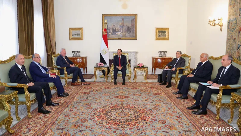 Egyptian President Abdel Fattah al-Sisi meets with Chairman and CEO of US industrial giant General Electric (GE) Jeffrey Immelt, in Cairo, Egypt, on June 18, 2016. Photo by Egyptian President Office