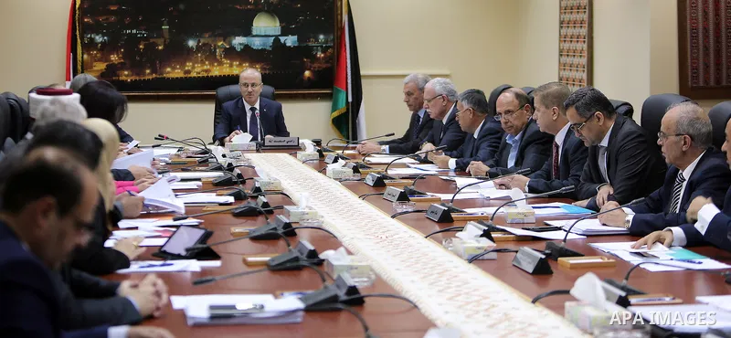 Palestinian Prime Minister, Rami Hamdallah, chairs a meeting of the Council of Ministers, in the West Bank city of Ramallah, on June 28, 2016. Photo by Prime Minister Office