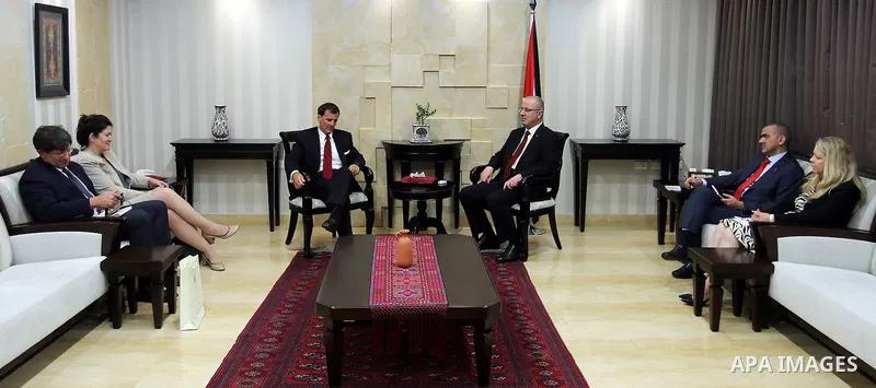 Palestinian Prime Minister Rami Hamdallah meets with David Harden the USAID West Bank and Gaza Mission Director, in the West Bank city of Ramallah, on June 29, 2016. Photo by Prime Minister Office
