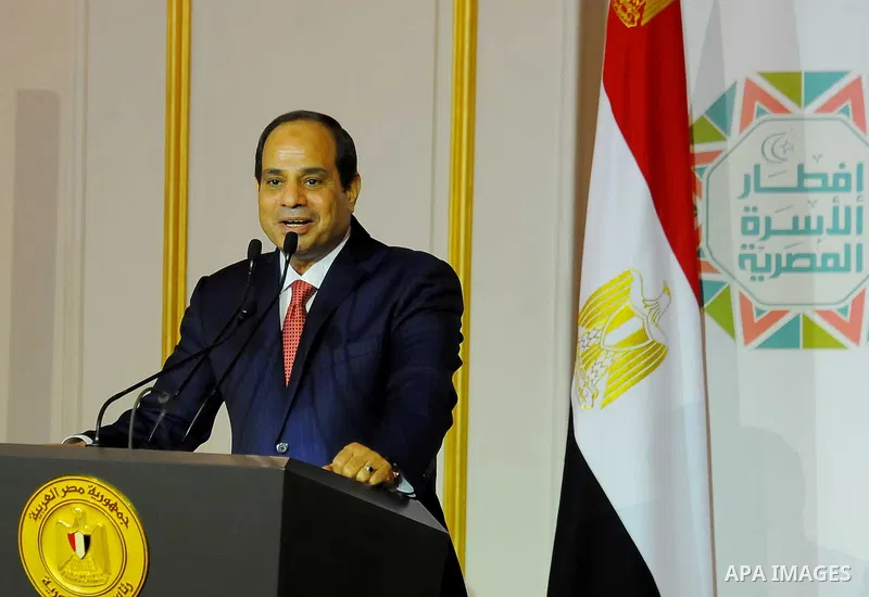 Egyptian President Abdel-Fattah al-Sisi takes part in the Egyptian family breakfast, during the Muslim holy month of Ramadan, in Cairo, on June 29, 2016. Photo by Egyptian President Office