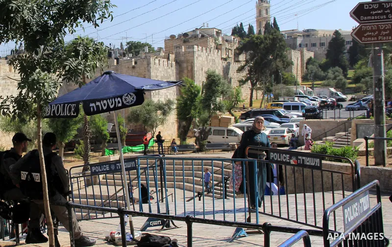 Israeli border police stand guard in Jerusalem's old city on June 30, 2016 during the holy fasting month of Ramadan. Photo by Mahfouz Abu Turk