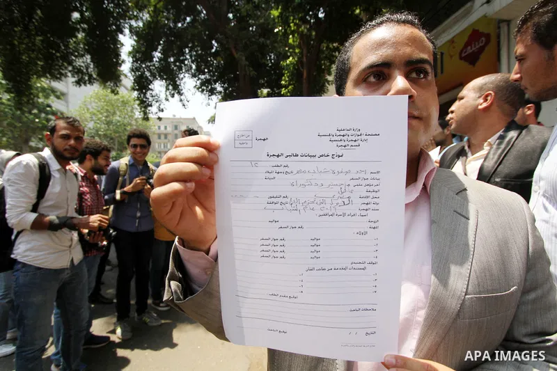 Egyptians Who obtained master's degree take part during a protest to demand jobs in Cairo, Egypt, on July 12, 2016. Photo by Amr Sayed