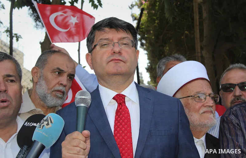 Turkish Consul, Mustafa Sarnic, take part in a protest against the military coup attempt in Turkey, in front of the Turkish consulate in east Jerusalem on July 18, 2016. Photo by Mahfouz Abu Turk