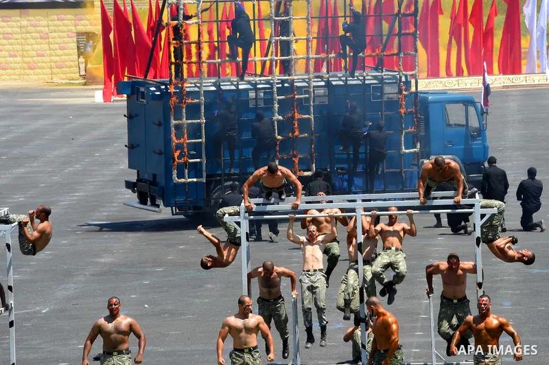 Egyptian police officers demonstrate their skills during at the police academy in Cairo, Egypt July 19, 2016. Photo by Egyptian President Office