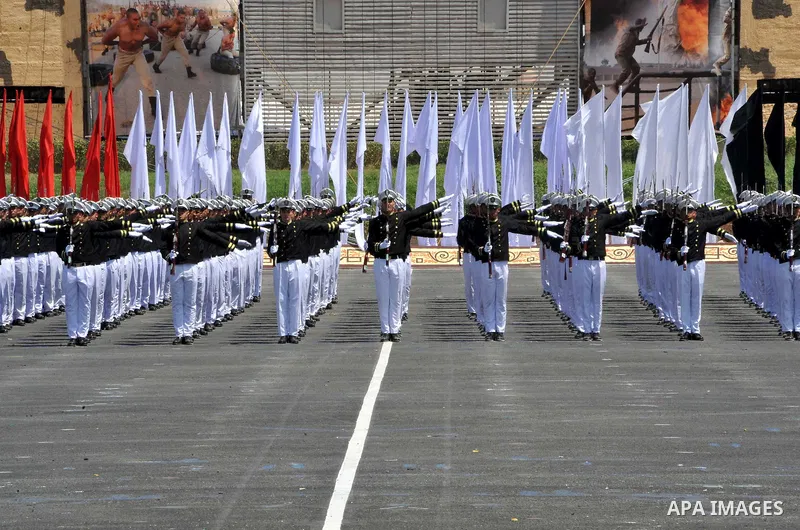 Egyptian police officers demonstrate their skills during at the police academy in Cairo, Egypt July 19, 2016. Photo by Egyptian President Office