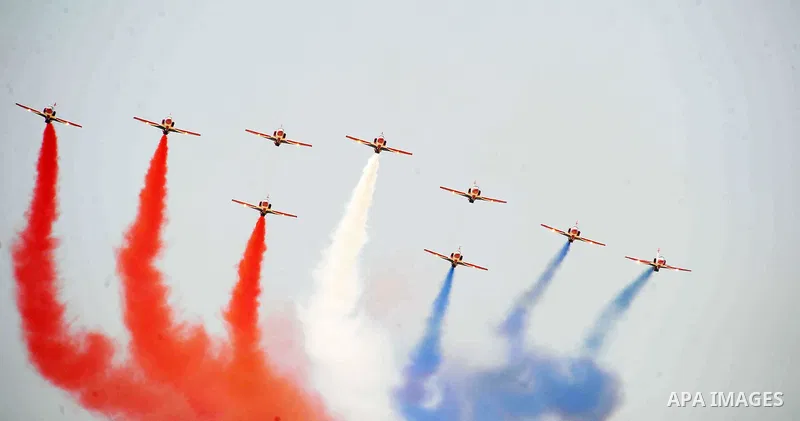 Egyptian air force planes perform during the graduation of 83 aviation and military science at the Air Force Academy in Cairo, Egypt July 20, 2016. Photo by Egyptian President Office