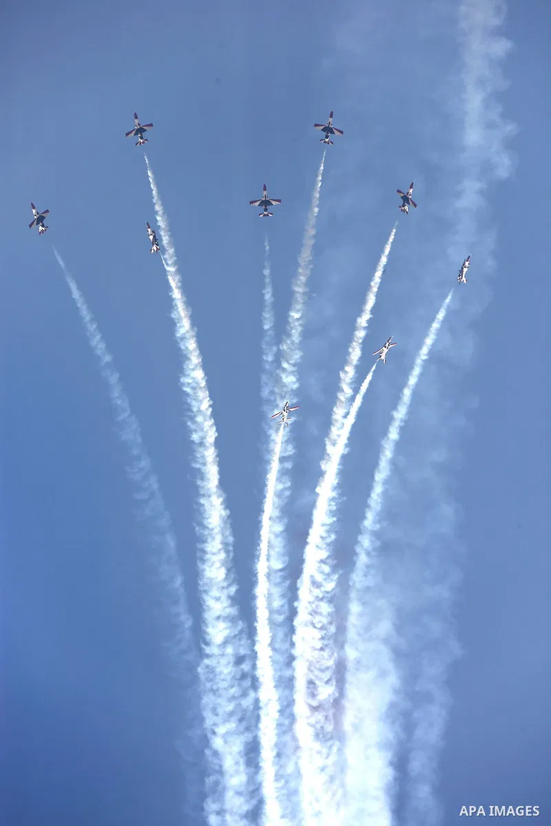 Egyptian air force planes perform during the graduation of 83 aviation and military science at the Air Force Academy in Cairo, Egypt July 20, 2016. Photo by Egyptian President Office