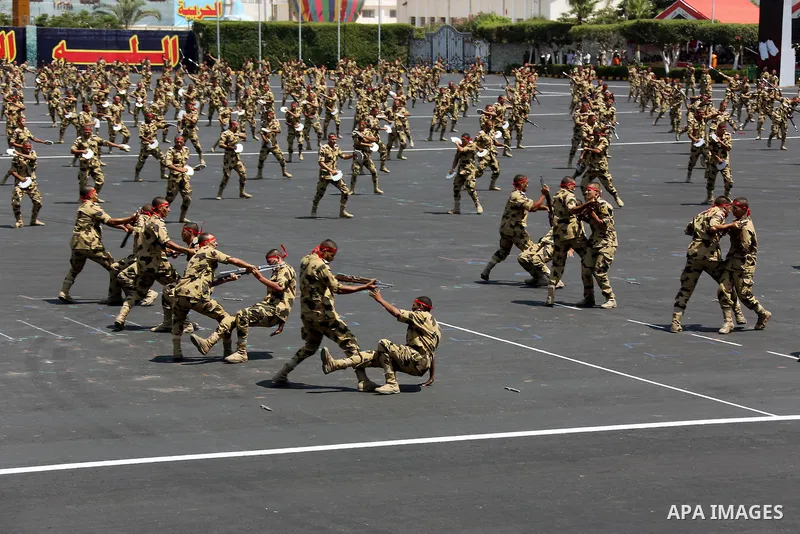Egyptian forces demonstrate their skills during a military academy graduation ceremony in the capital, Cairo, on July 21, 2016. Photo by Egyptian President Office