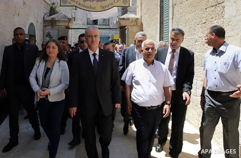 Palestinian Prime Minister, Rami Hamadallah, Inaugurates Construction work in Beit Jala Cooperative housing project, in the West Bank city of Beit Jala, on July 24, 2016. Photo by Prime Minister Office