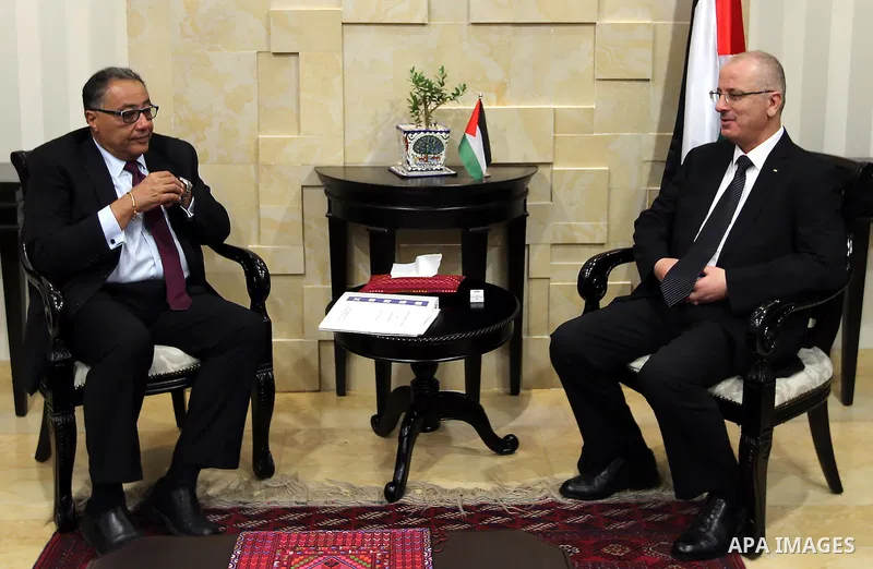 Palestinian Prime Minister Rami Hamdallah meets with World Bank Vice President for the Middle East and North Africa, in the West Bank city of Ramallah on july 27, 2016 . Photo by Prime Minister Office