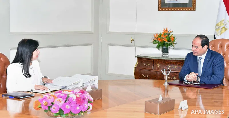 Egyptian President Abdel Fattah al-Sisi meets with Dalia Khurshid, Egyptian Minister of Investment, in Cairo, Egypt, on July 31, 2016. Photo by Egyptian President Office