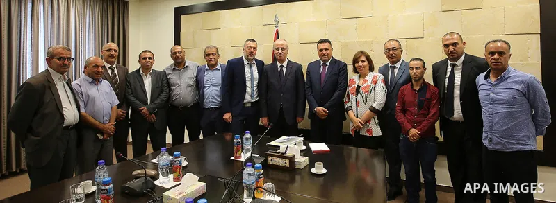 Palestinian Prime Minister Rami Hamdallah meets with Jeremy Dear Deputy General Secretary of International Federation of Journalists (IFJ), in the West Bank city of Ramallah, on Aug. 01, 2016. Photo by Prime Minister Off...