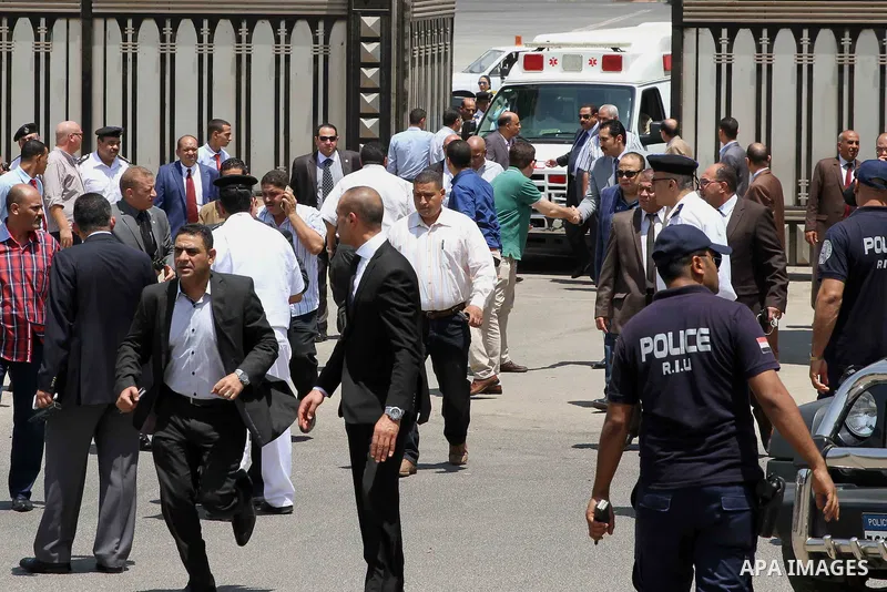 An ambulance transporting the body of nobel prize-winning Egyptian-American chemist Ahmed Zewail, leaves Cairo airport after his corpse arrived in Egypt on August 6, 2016 for his funeral. Zewail, who served as a science...