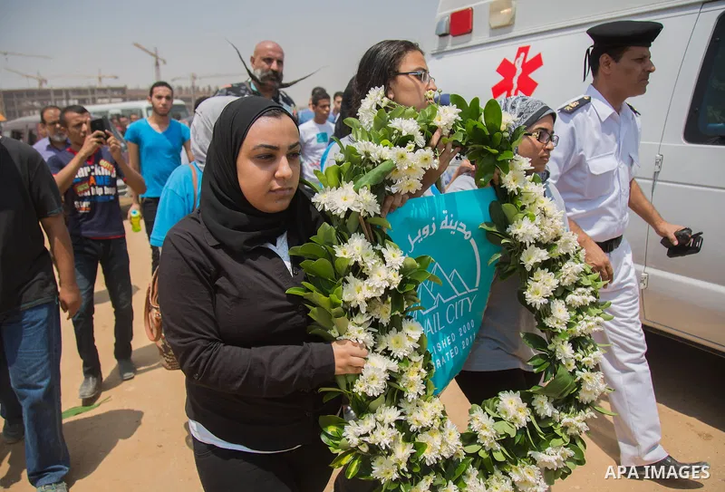 Students of Zewail university attend the second part of the funeral procession of Nobel prize-winning Egyptian-American chemist Ahmed Zewail at the Zewail City of Science and Technology in Cairo on August 7, 2016. Nobel...