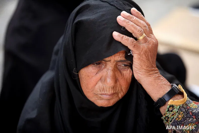 Palestinian families of martyrs take part a protest to demand their rights and salaries, in Gaza city, on August 9, 2016. Photo by Ashraf Amra