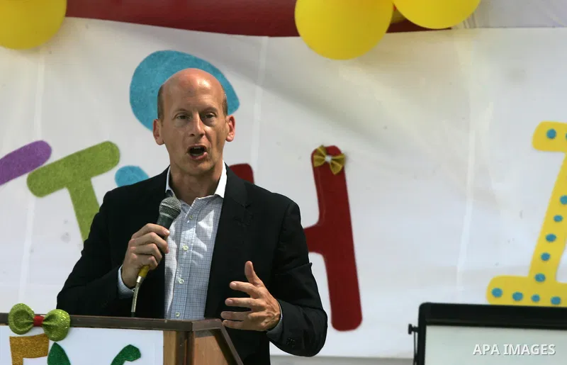 Deputy Director of UNRWA operations in the Gaza Strip, David de Bold attends the closing ceremony of 2016 summer fun week organised by the United Nations Relief and Works Agency (UNRWA), in Rafah in the southern Gaza str...