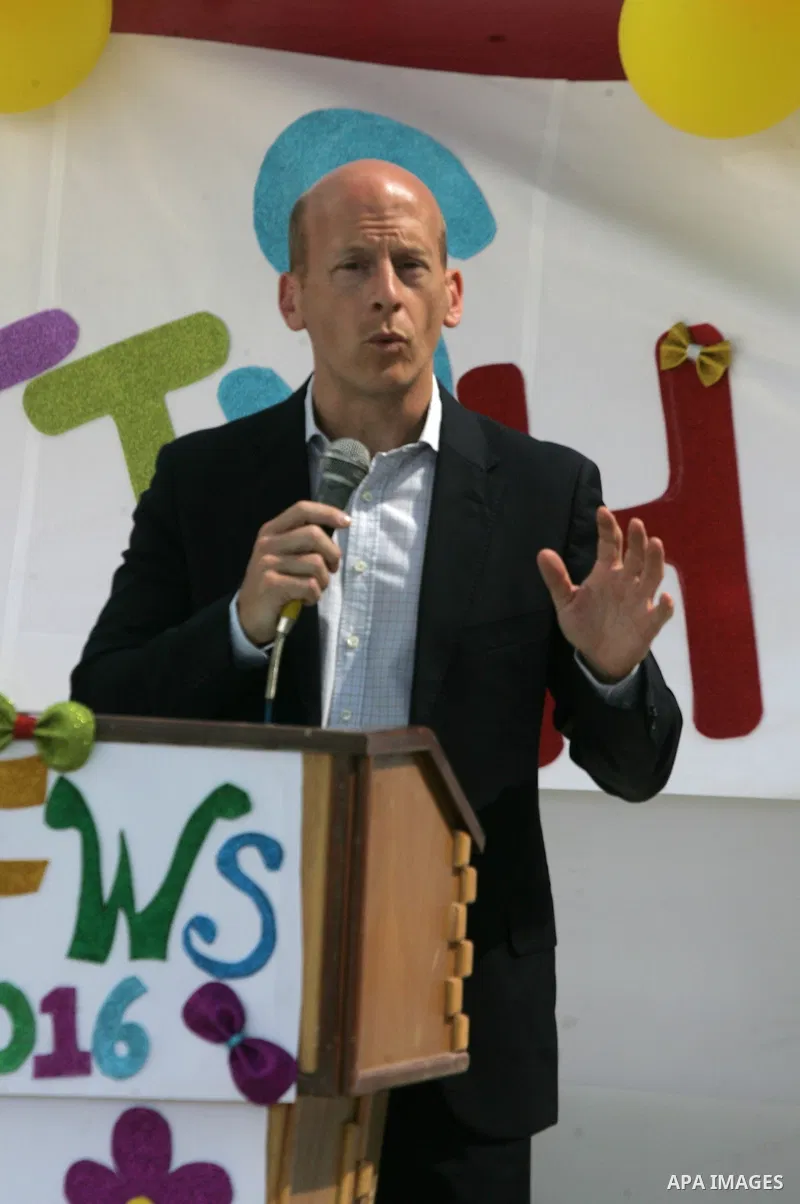 Deputy Director of UNRWA operations in the Gaza Strip, David de Bold attends the closing ceremony of 2016 summer fun week organised by the United Nations Relief and Works Agency (UNRWA), in Rafah in the southern Gaza str...