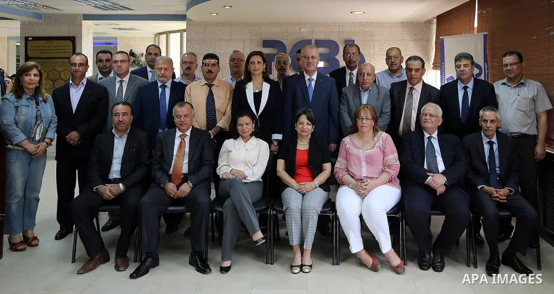 Palestinian Prime Minister, Rami hamdallah, chairs a meeting, in the West Bank city of Ramallah, on August 15, 2016. Photo by Prime Minister Office