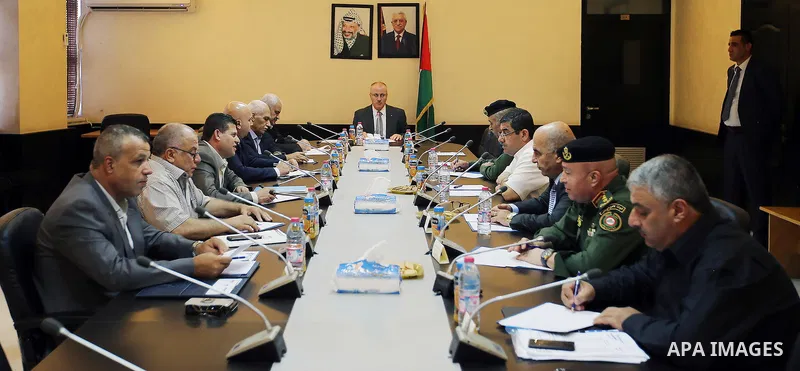 Palestinian Prime Minister, Rami Hamdallah, meets with security chiefs, in the West Bank city of Ramallah, on Aug. 18, 2016. Photo by Prime Minister Office