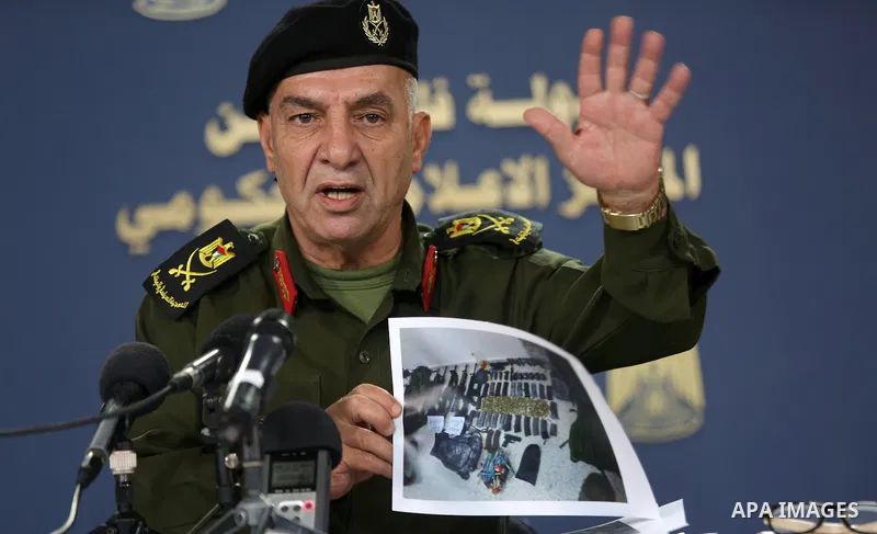 A spokesman for the security services, Major General, Adnan Al-damiri, speaks during a press conference, in the West bank city of Ramallah, on August 21, 2016. Photo by Shadi Hatem