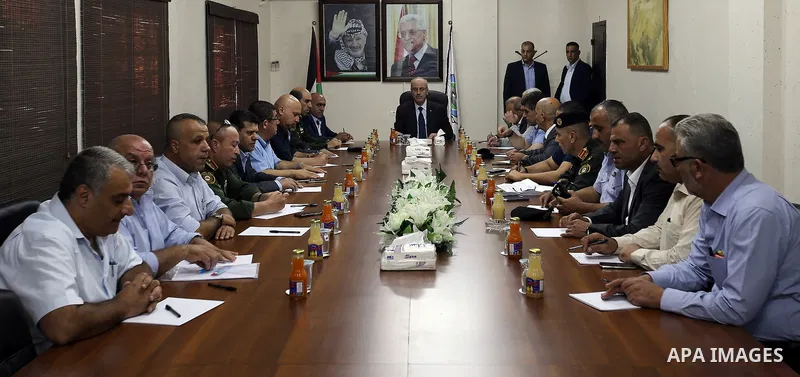 Palestinian Prime Minister, Rami Hamdallah, meets with Security establishment leaders, in the West Bank city of Nablus, on August 27, 2016. Photo by Prime Minister Office