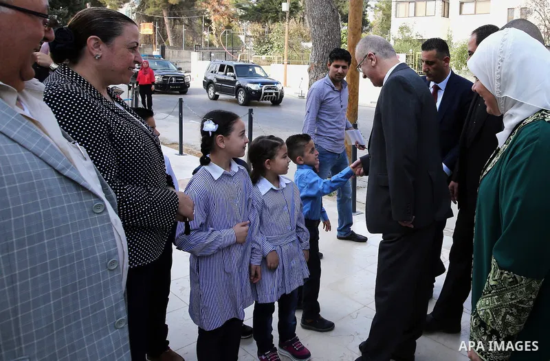 Palestinian Prime Minister, Rami Hamadallah, Open the new building of the Ministry of Education, in the West Bank city of Ramallh, on Aug 28, 2016. Photo by Prime Minister Office