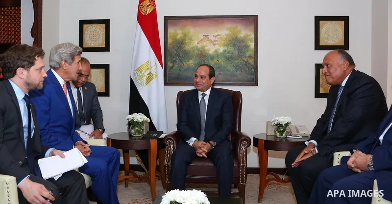 US Secretary of State John Kerry meets Abdel Fattah el-Sisi, President of Egypt, in New Delhi, India, on September 1, 2016. Photo by Egyptian President Office